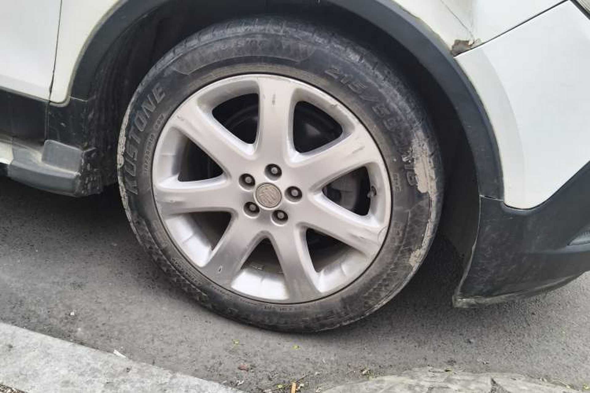 Used Buick Encore 2014 1.4T Manual Two-Wheel Drive Urban Sport Model Right Front Wheel Hub