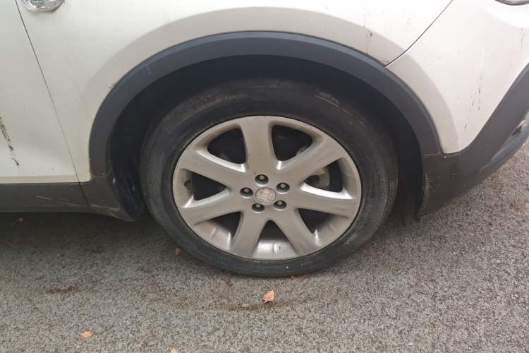 Used Buick Encore 2014 1.4T Automatic Two-Wheel Drive Urban Leading Model Right Front Wheel Hub