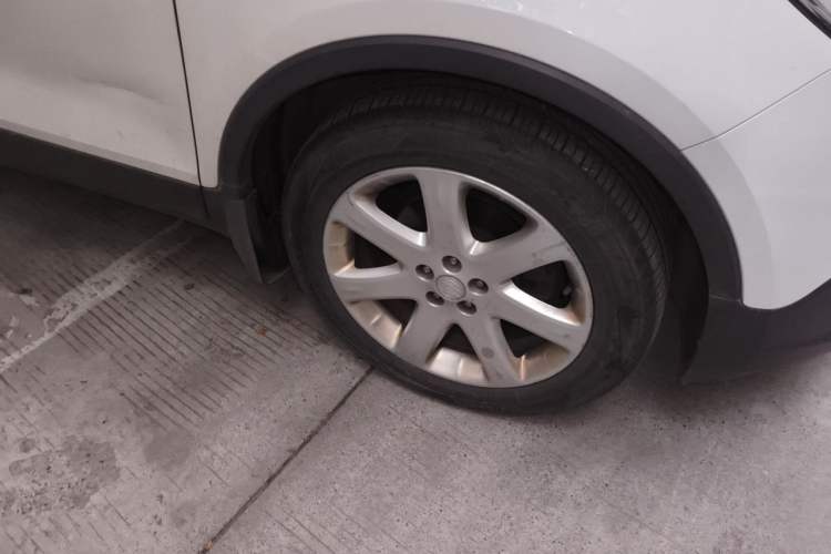 Used Buick Encore 2014 1.4T Manual Two-Wheel Drive Urban Advanced Model Right Front Wheel Hub