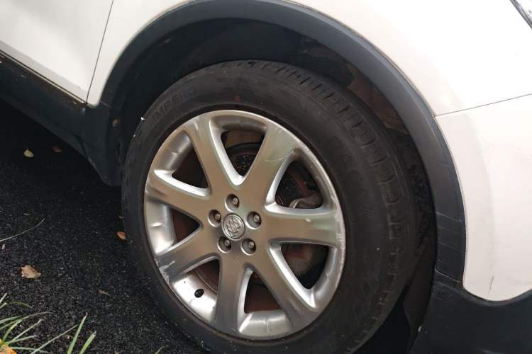 Used Buick Encore 2014 1.4T Automatic Two-Wheel Drive Urban Elite Model Right Front Wheel Hub