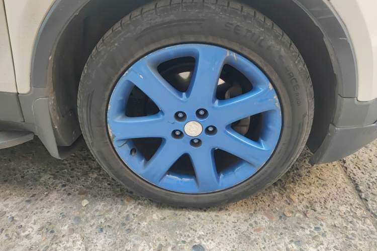 Used Buick Encore 2014 1.4T Automatic All-Wheel-Drive Flagship Edition Right Front Wheel Hub