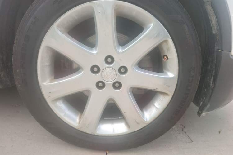 Used Buick Encore 2014 1.4T Automatic Two-Wheel Drive Urban Elite Model Right Front Wheel Hub