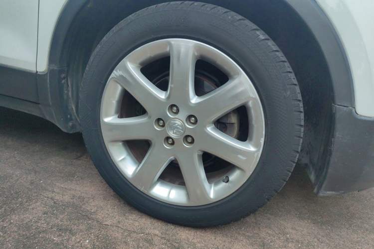 Used Buick Encore 2014 1.4T Automatic Two-Wheel Drive Urban Elite Model Right Front Wheel Hub