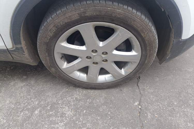 Used Buick Encore 2014 1.4T Automatic Two-Wheel Drive Urban Elite Model Right Front Wheel Hub