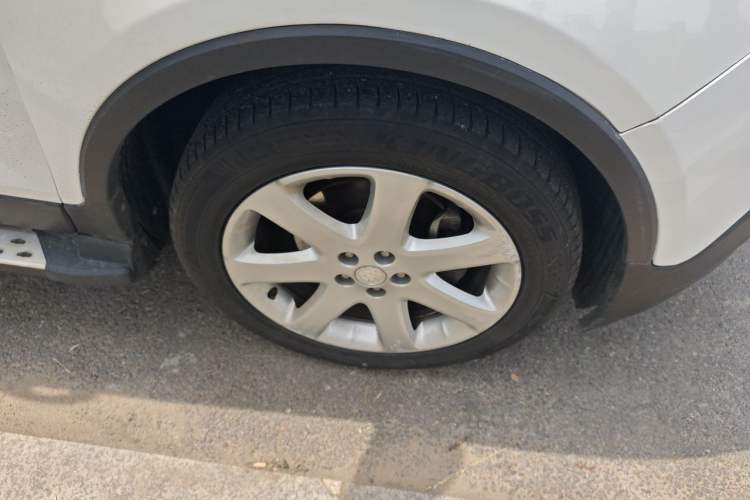 Used Buick Encore 2014 1.4T Automatic Two-Wheel Drive Urban Elite Model Right Front Wheel Hub