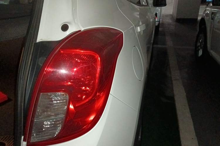 Used Buick Encore 2014 1.4T Automatic Two-Wheel Drive Urban Elite Model Right Rear Taillight
