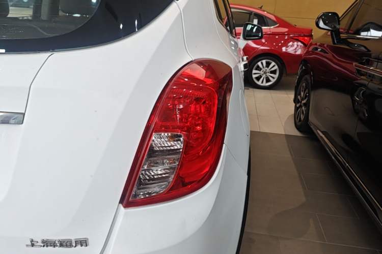 Used Buick Encore 2014 1.4T Automatic Two-Wheel Drive Urban Leading Model Right Rear Taillight