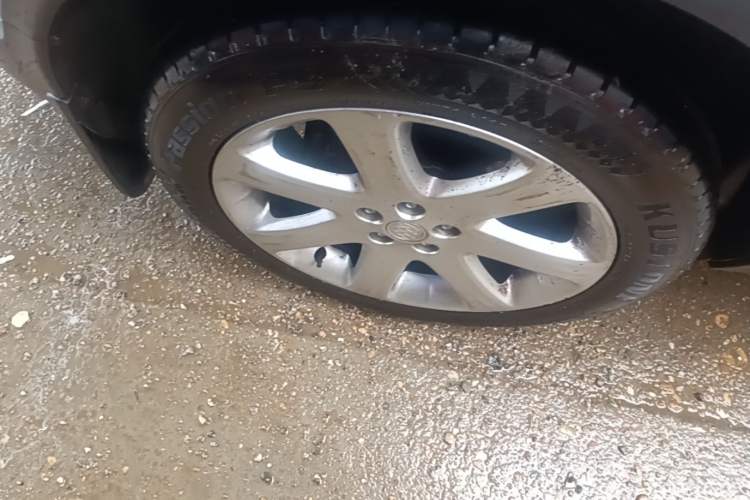 Used Buick Encore 2014 1.4T Automatic Two-Wheel Drive Urban Elite Model Right Rear Wheel Hub