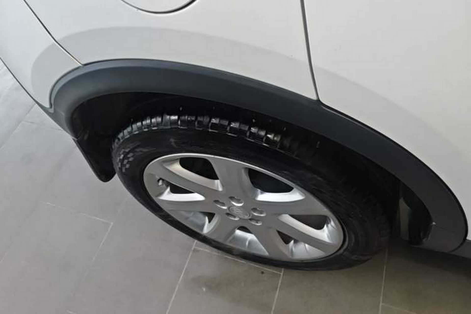 Used Buick Encore 2014 1.4T Automatic Two-Wheel Drive Urban Leading Model Right Rear Wheel Hub