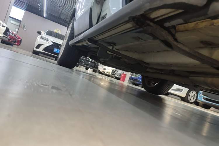Used Buick Encore 2014 1.4T Automatic Two-Wheel Drive Urban Elite Model Right Side Sill