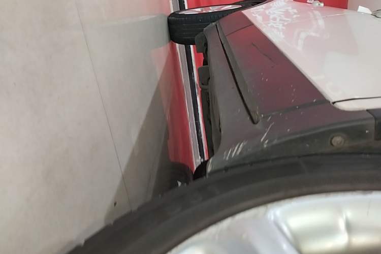 Used Buick Encore 2014 1.4T Automatic Two-Wheel Drive Urban Elite Model Right Side Sill