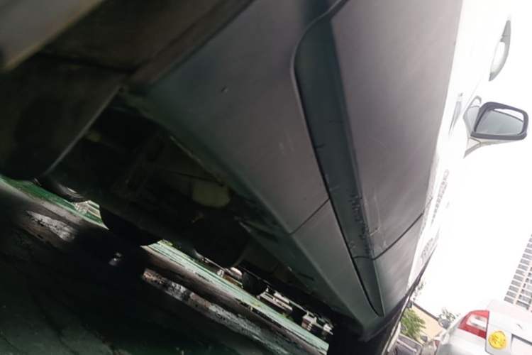 Used Buick Encore 2014 1.4T Automatic Two-Wheel Drive Urban Elite Model Right Side Sill