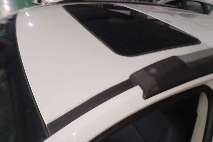 Used Buick Encore 2014 1.4T Automatic Two-Wheel Drive Urban Elite Model Roof