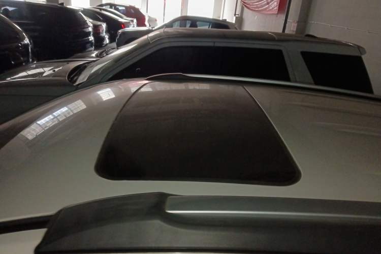 Used Buick Encore 2014 1.4T Automatic Two-Wheel Drive Urban Elite Model Roof
