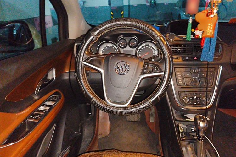 Used Buick Encore 2014 1.4T Automatic Two-Wheel Drive Urban Leading Model Steering Wheel