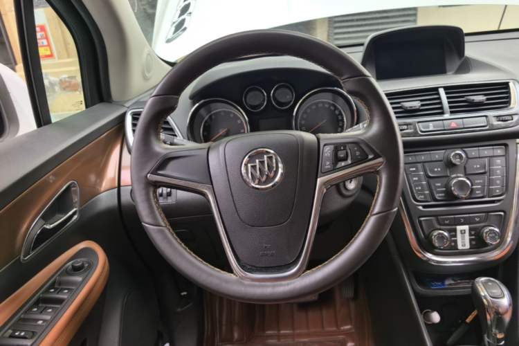 Used Buick Encore 2014 1.4T Automatic Two-Wheel Drive Urban Leading Model Steering Wheel