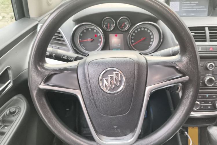 Used Buick Encore 2014 1.4T Automatic Two-Wheel Drive Urban Elite Model Steering Wheel