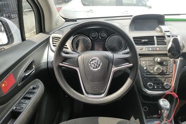 Used Buick Encore 2014 1.4T Automatic Two-Wheel Drive Urban Elite Model Steering Wheel