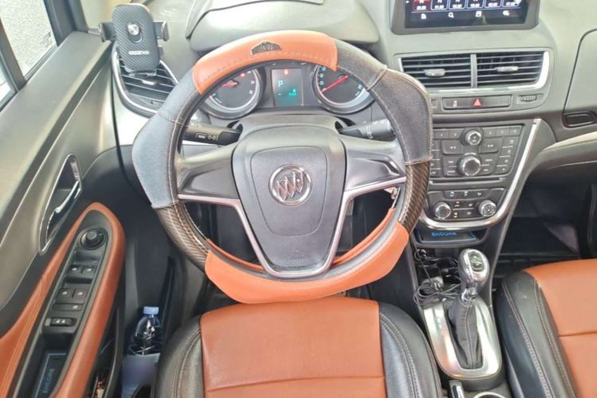 Used Buick Encore 2014 1.4T Automatic Two-Wheel Drive Urban Elite Model Steering Wheel