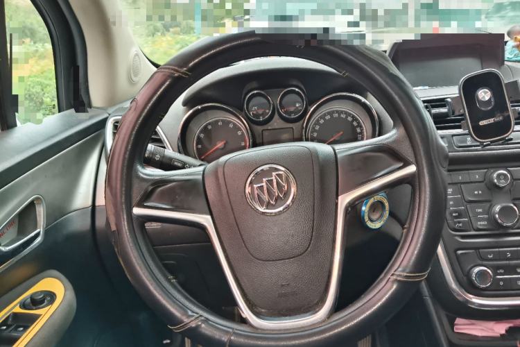 Used Buick Encore 2014 1.4T Automatic Two-Wheel Drive Urban Elite Model Steering Wheel
