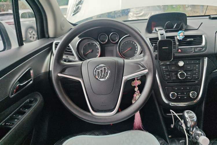 Used Buick Encore 2014 1.4T Automatic Two-Wheel Drive Urban Elite Model Steering Wheel