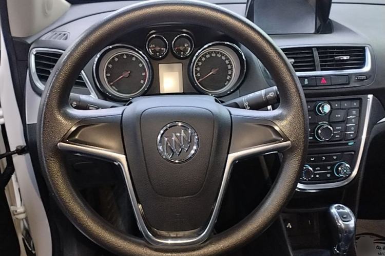 Used Buick Encore 2014 1.4T Automatic Two-Wheel Drive Urban Elite Model Steering Wheel
