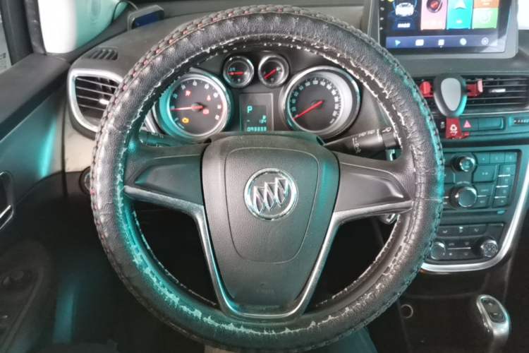 Used Buick Encore 2014 1.4T Automatic Two-Wheel Drive Urban Elite Model Steering Wheel