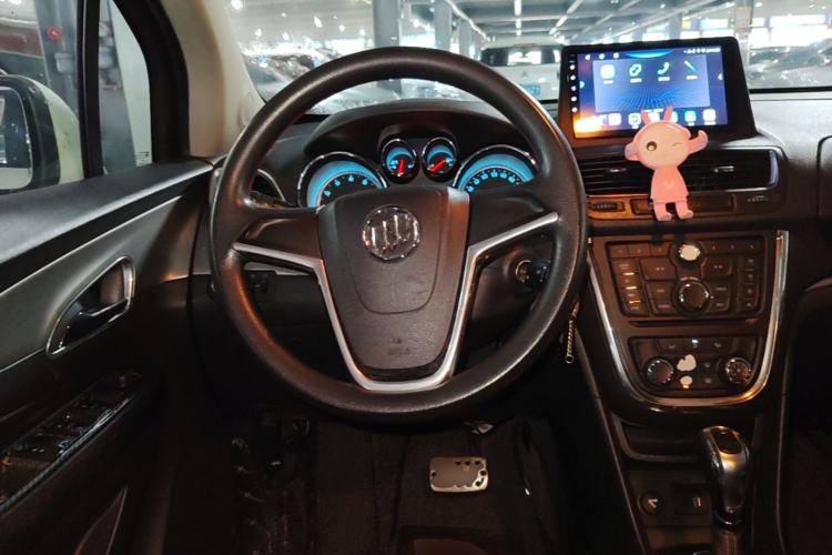Used Buick Encore 2014 1.4T Automatic Two-Wheel Drive Urban Elite Model Steering Wheel