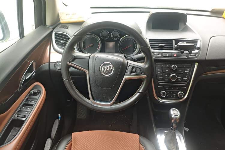 Used Buick Encore 2014 1.4T Automatic Two-Wheel Drive Urban Leading Model Steering Wheel
