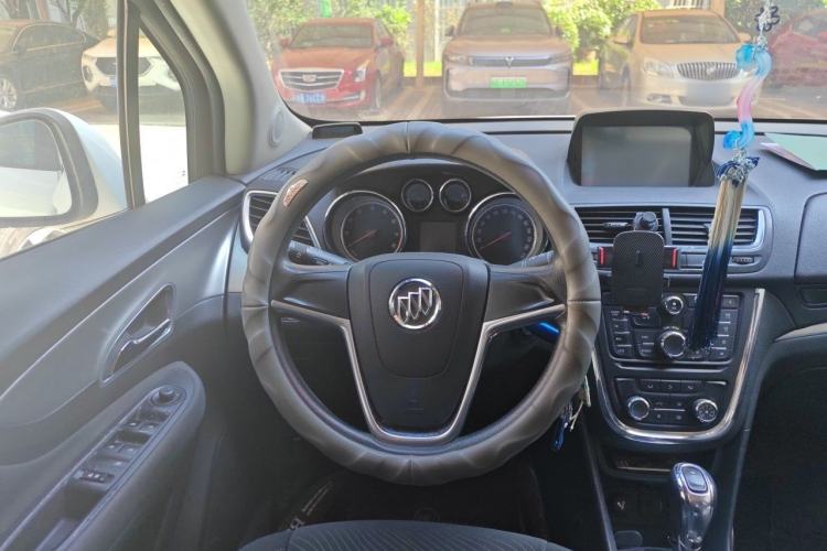 Used Buick Encore 2014 1.4T Automatic Two-Wheel Drive Urban Elite Model Steering Wheel