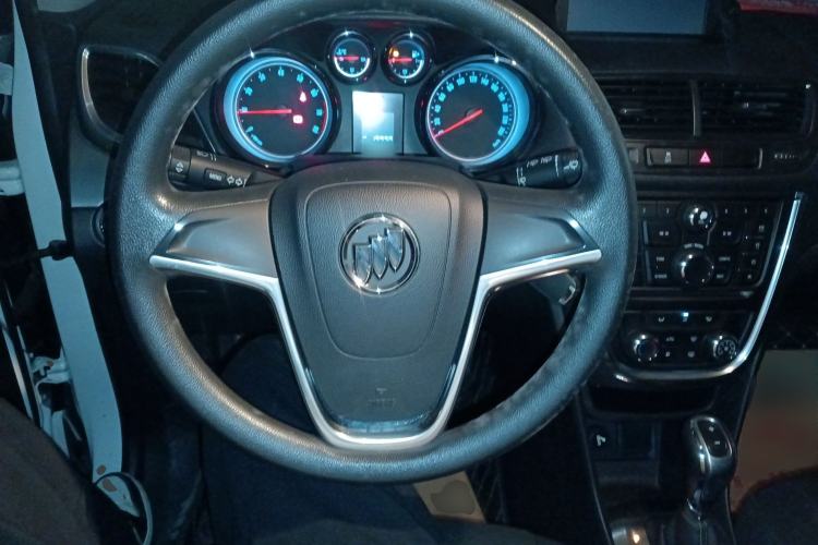 Used Buick Encore 2014 1.4T Automatic Two-Wheel Drive Urban Elite Model Steering Wheel