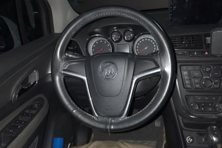 Used Buick Encore 2014 1.4T Automatic Two-Wheel Drive Urban Elite Model Steering Wheel