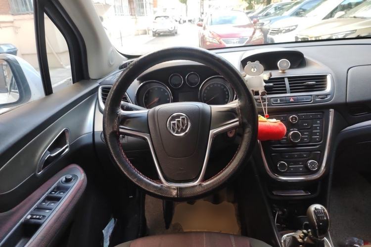 Used Buick Encore 2014 1.4T Manual Two-Wheel Drive Urban Advanced Model Steering Wheel