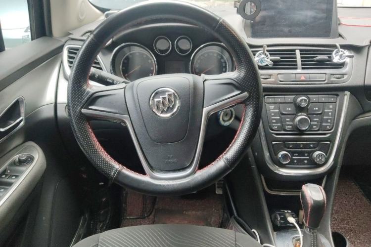 Used Buick Encore 2014 1.4T Automatic Two-Wheel Drive Urban Elite Model Steering Wheel