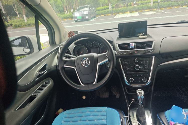 Used Buick Encore 2014 1.4T Automatic Two-Wheel Drive Urban Elite Model Steering Wheel