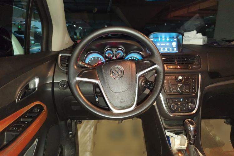 Used Buick Encore 2014 1.4T Automatic Two-Wheel Drive Urban Elite Model Steering Wheel
