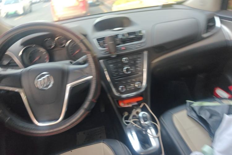 Used Buick Encore 2014 1.4T Automatic Two-Wheel Drive Urban Elite Model Steering Wheel