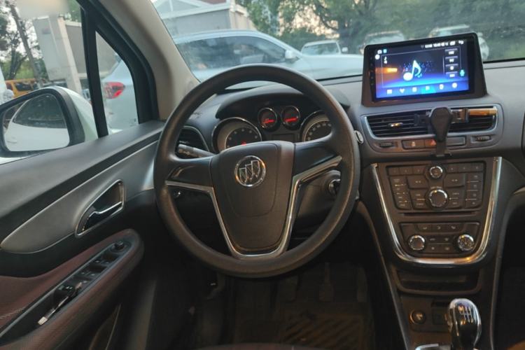 Used Buick Encore 2014 1.4T Manual Two-Wheel Drive Urban Advanced Model Steering Wheel