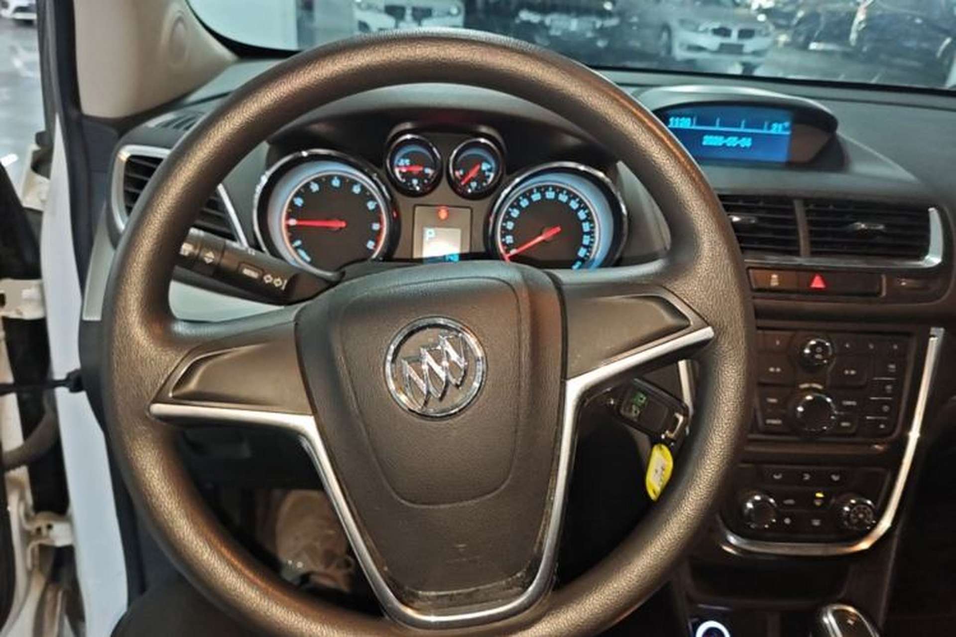 Used Buick Encore 2014 1.4T Automatic Two-Wheel Drive Urban Elite Model Steering Wheel