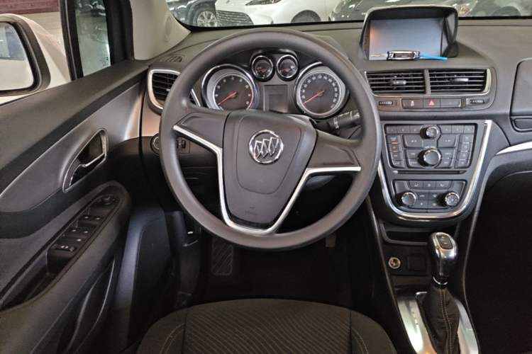 Used Buick Encore 2014 1.4T Automatic Two-Wheel Drive Urban Elite Model Steering Wheel