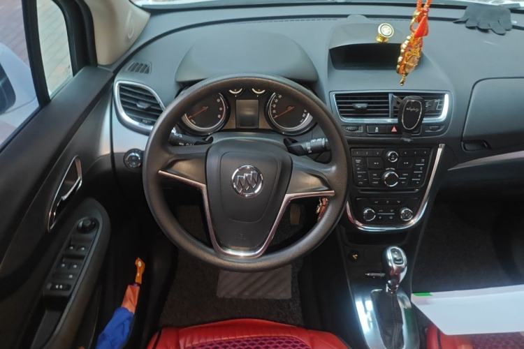 Used Buick Encore 2014 1.4T Automatic Two-Wheel Drive Urban Elite Model Steering Wheel