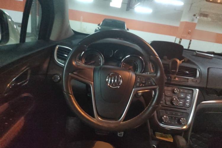 Used Buick Encore 2014 1.4T Automatic Two-Wheel Drive Urban Leading Model Steering Wheel