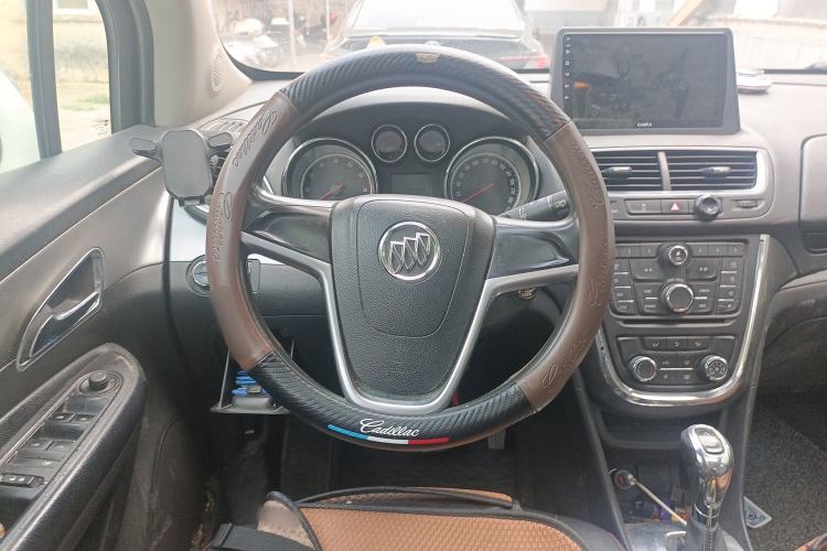 Used Buick Encore 2014 1.4T Automatic Two-Wheel Drive Urban Elite Model Steering Wheel