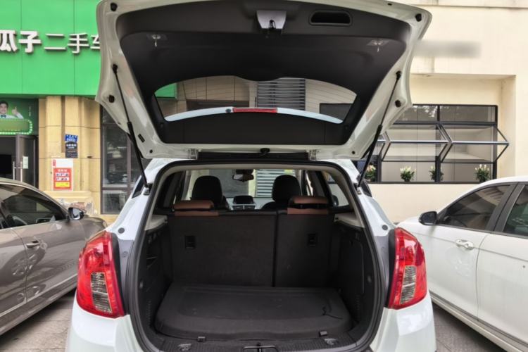 Used Buick Encore 2014 1.4T Automatic Two-Wheel Drive Urban Leading Model Trunk