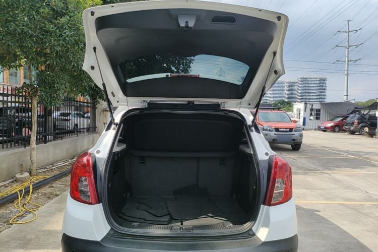 Used Buick Encore 2014 1.4T Automatic Two-Wheel Drive Urban Elite Model Trunk