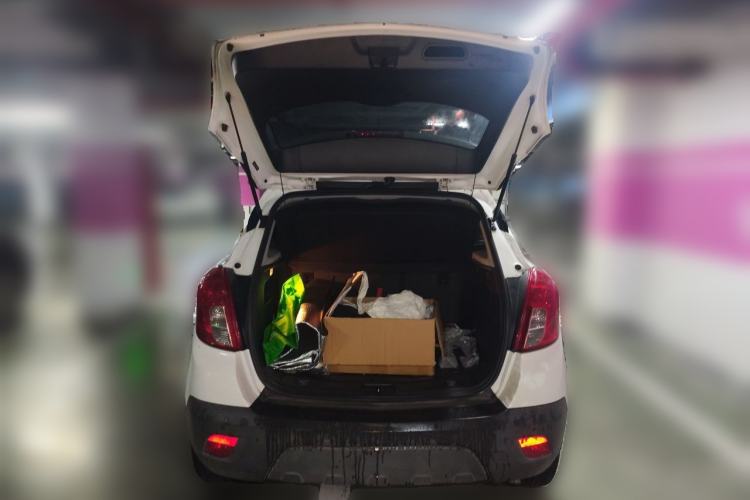 Used Buick Encore 2014 1.4T Automatic Two-Wheel Drive Urban Elite Model Trunk