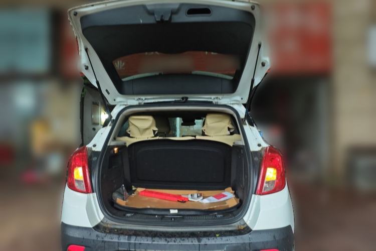 Used Buick Encore 2014 1.4T Automatic Two-Wheel Drive Urban Elite Model Trunk