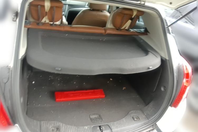 Used Buick Encore 2014 1.4T Automatic Two-Wheel Drive Urban Elite Model Trunk