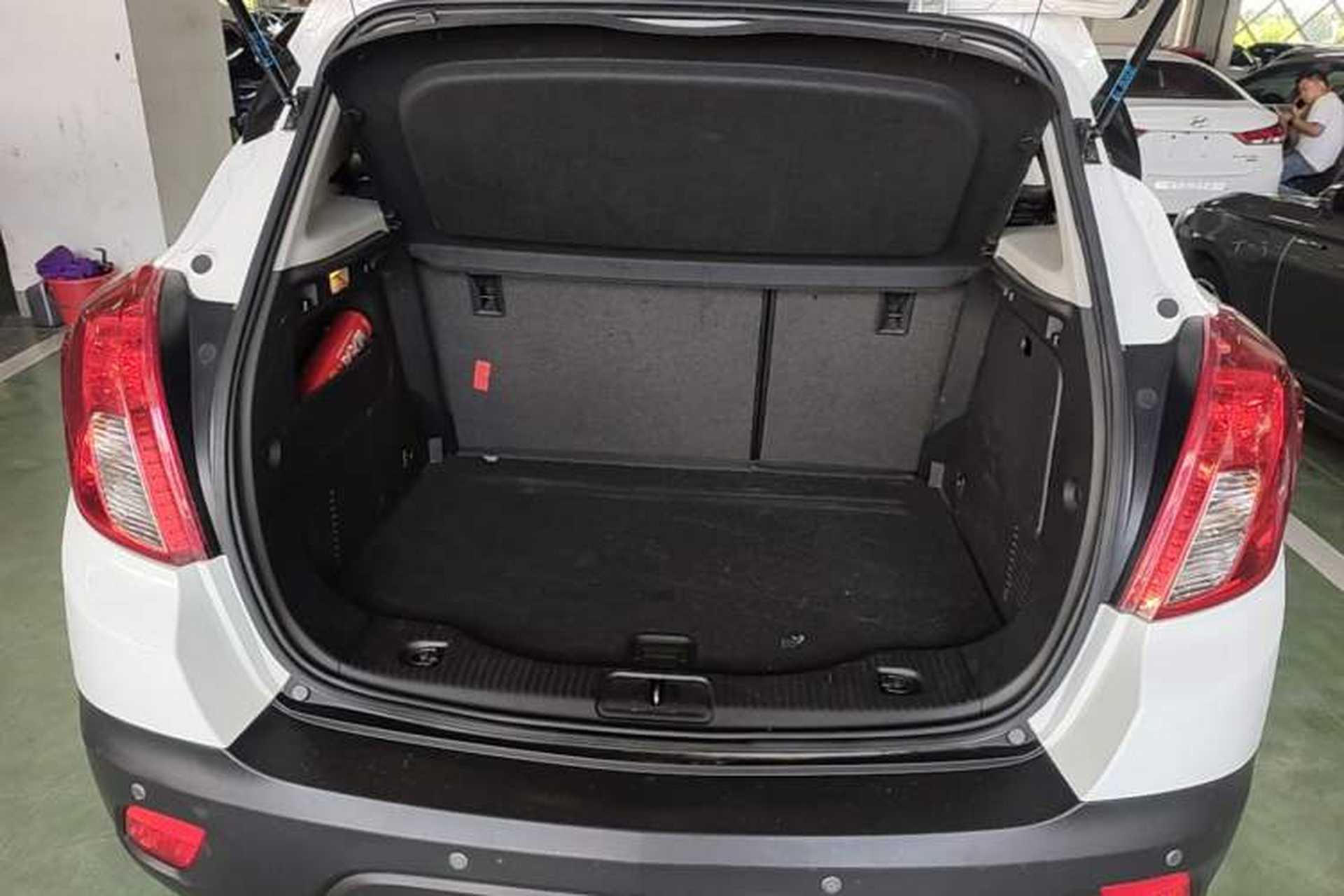 Used Buick Encore 2014 1.4T Automatic Two-Wheel Drive Urban Elite Model Trunk