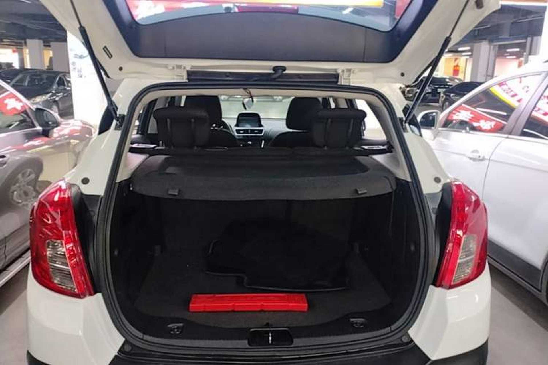 Used Buick Encore 2014 1.4T Automatic Two-Wheel Drive Urban Elite Model Trunk